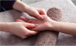 ハンドマッサージ